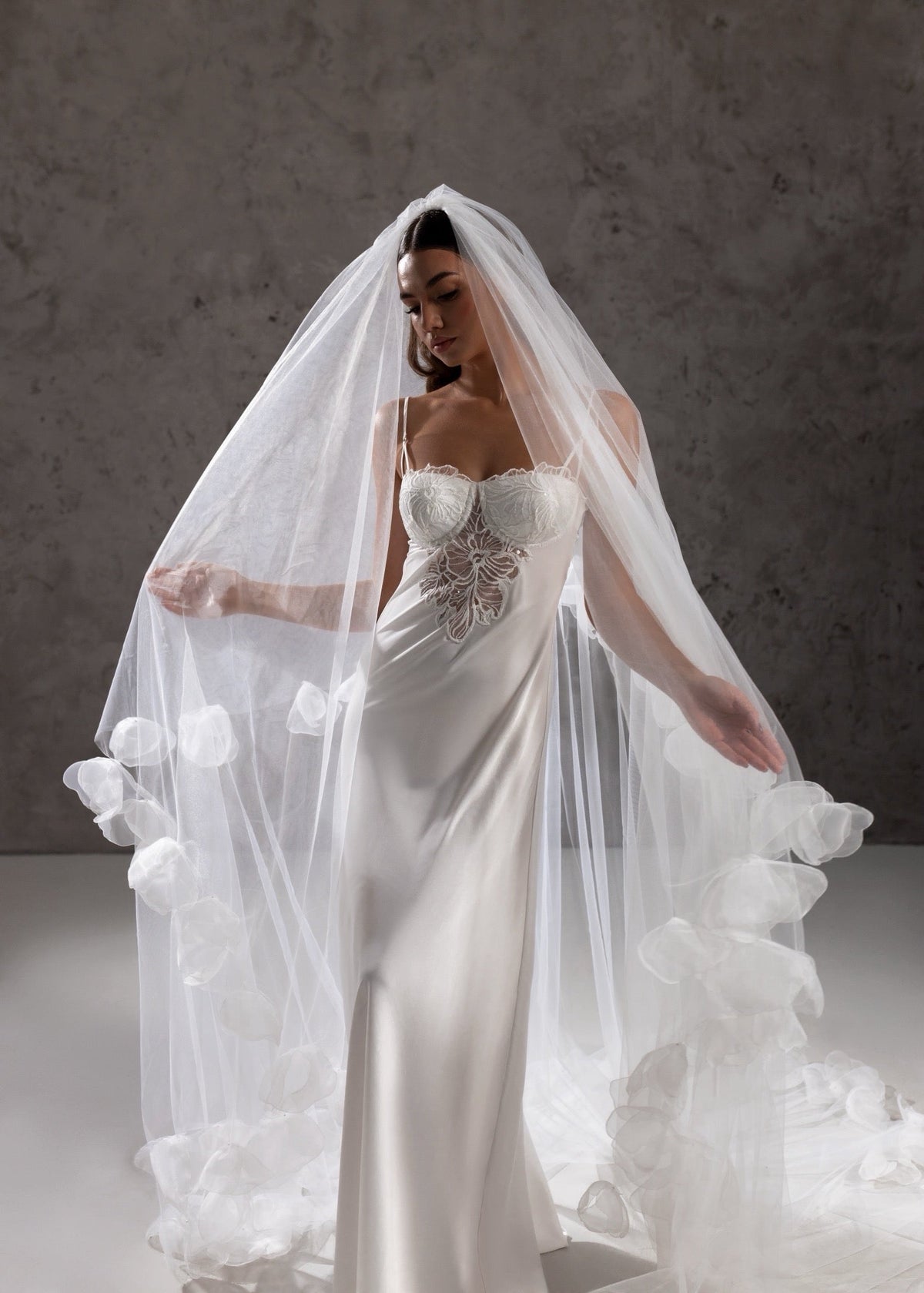 ALICE Floral Veil