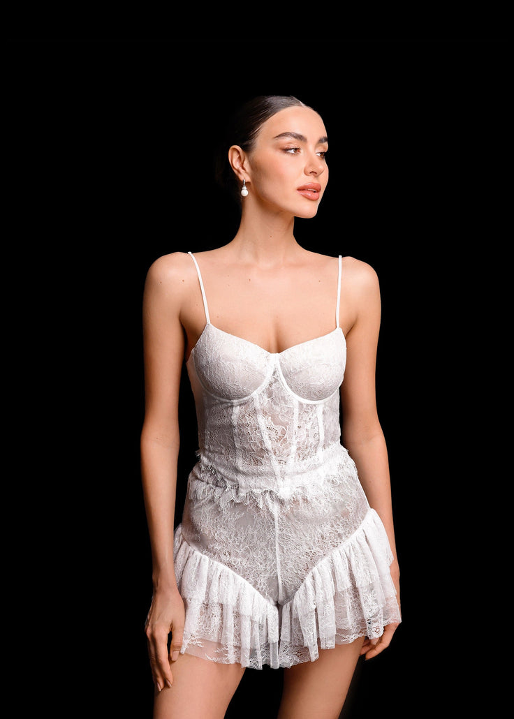 AMALIA Chantilly Set