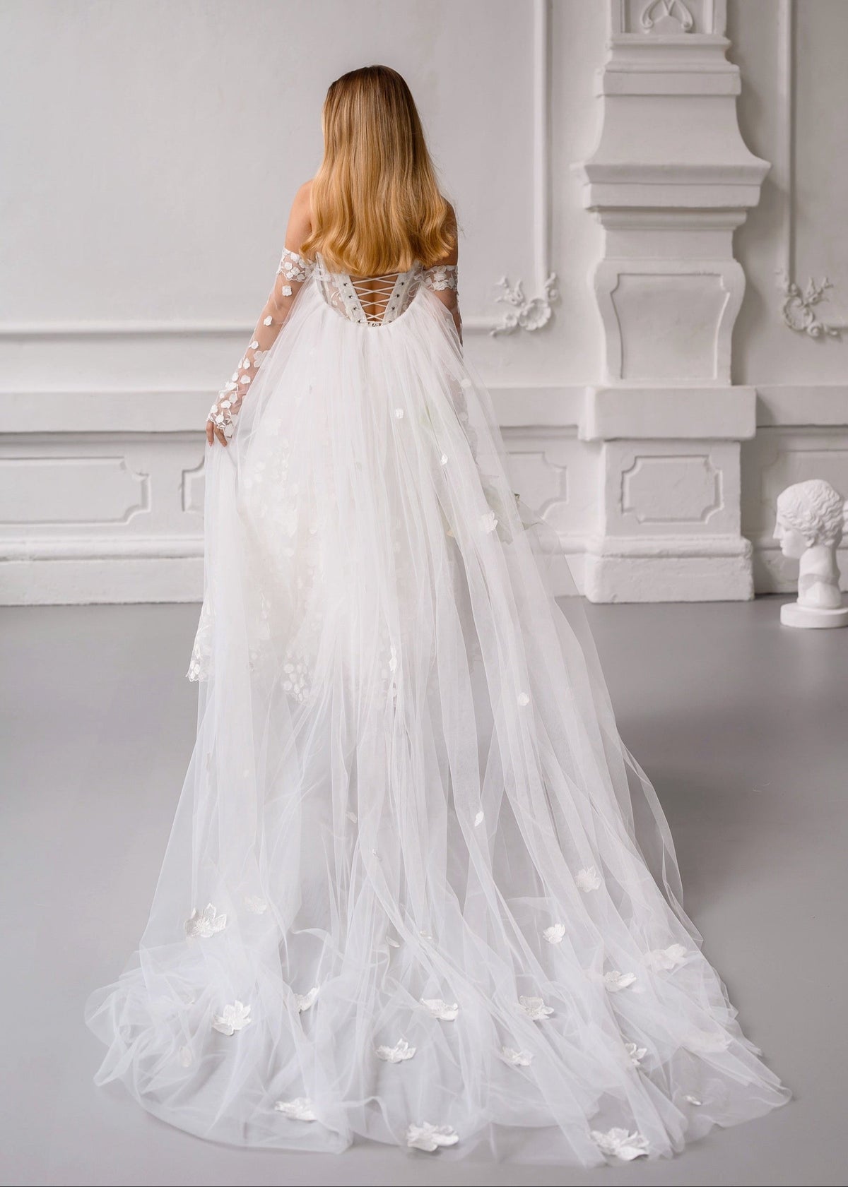 CELINE 3D Tulle Cape