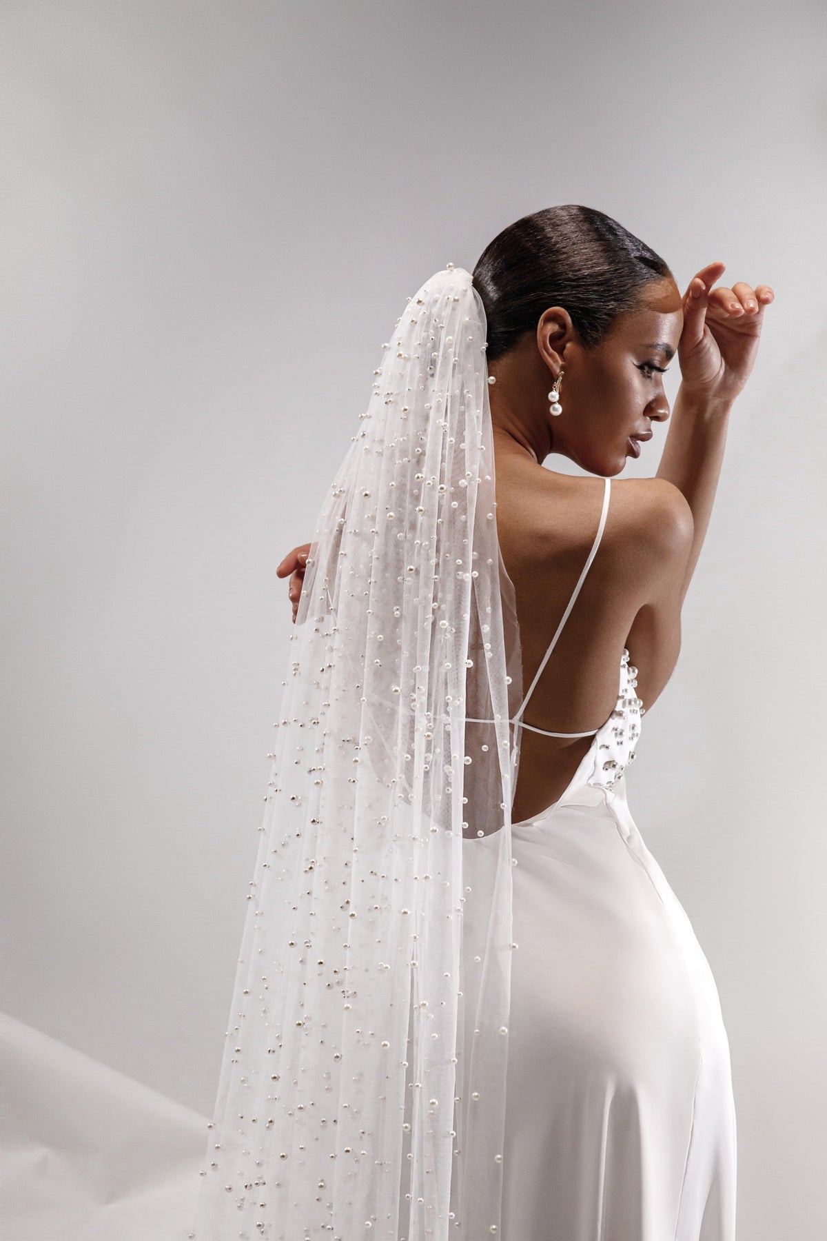GIGI Pearl Veil