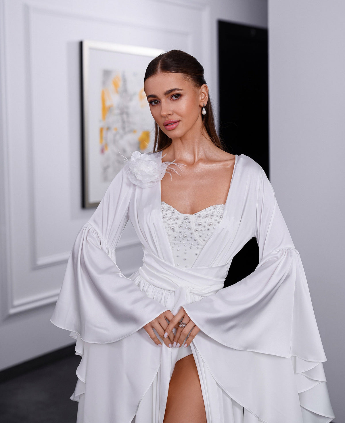 NAOMY Cape Robe
