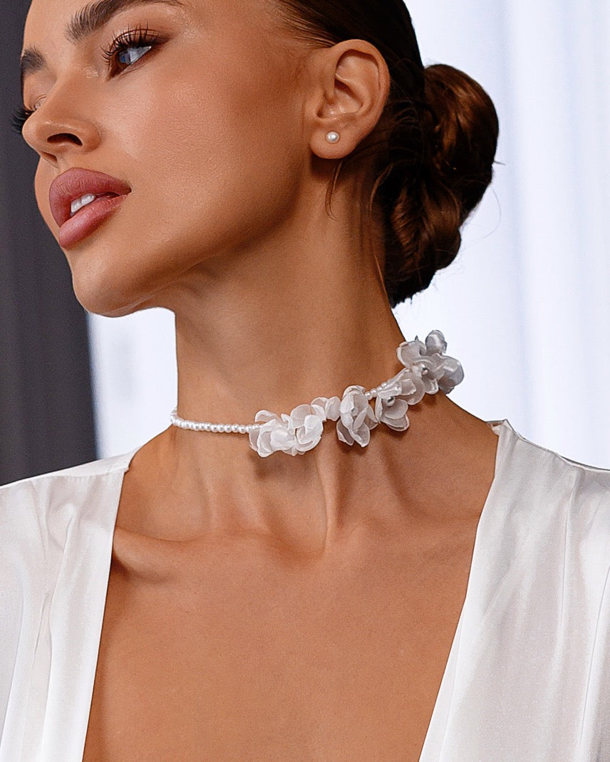 ZARINA Choker