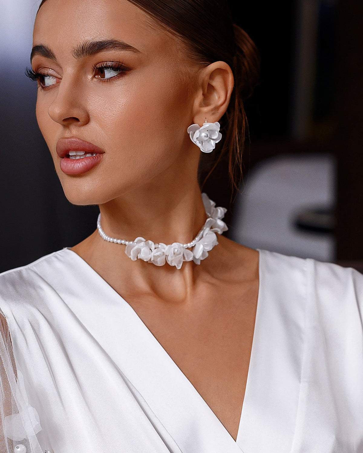 ZARINA Choker